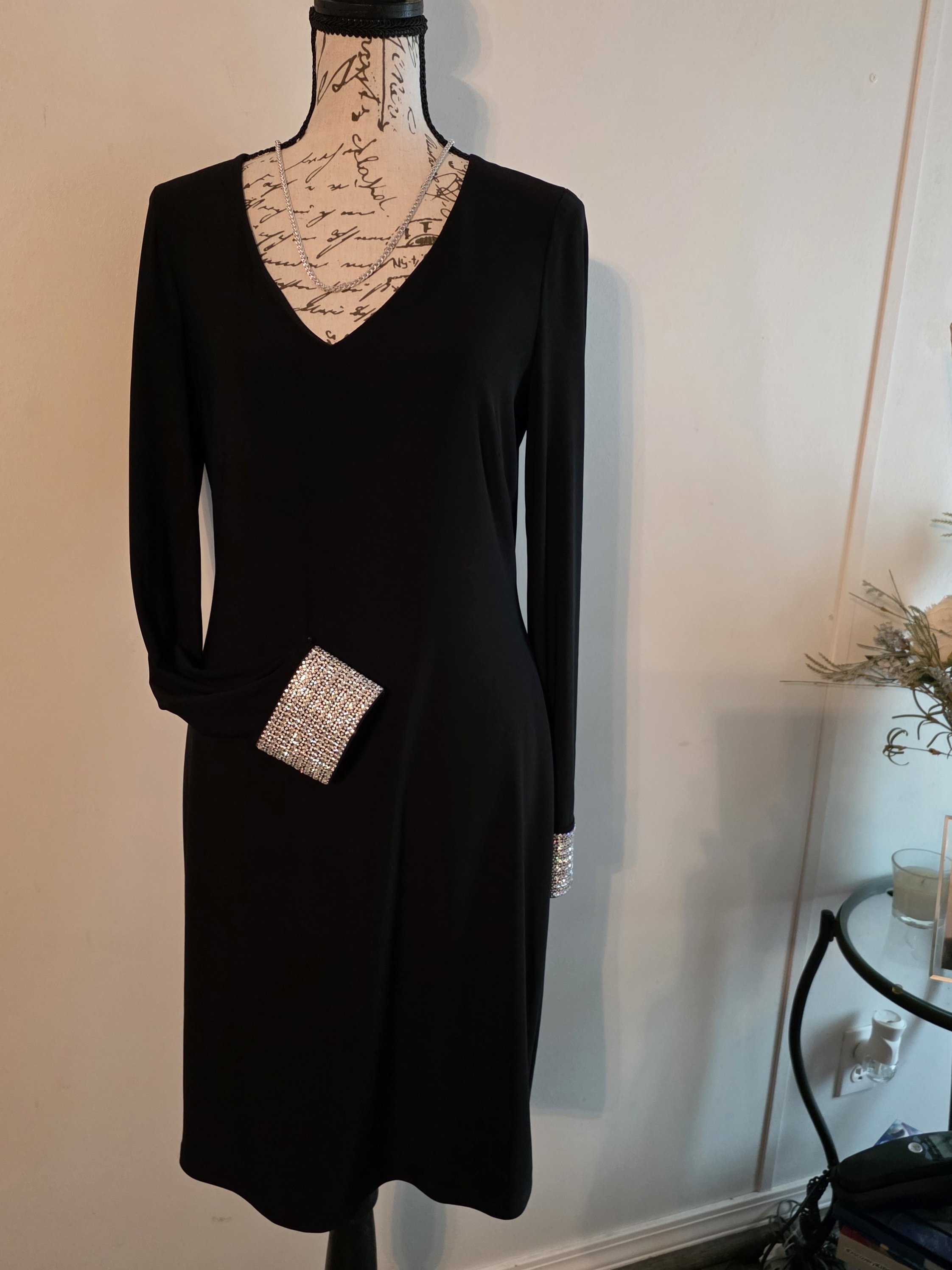 Frank Lyman Design Black Dress W/Diamonde` Cuffs Size 10